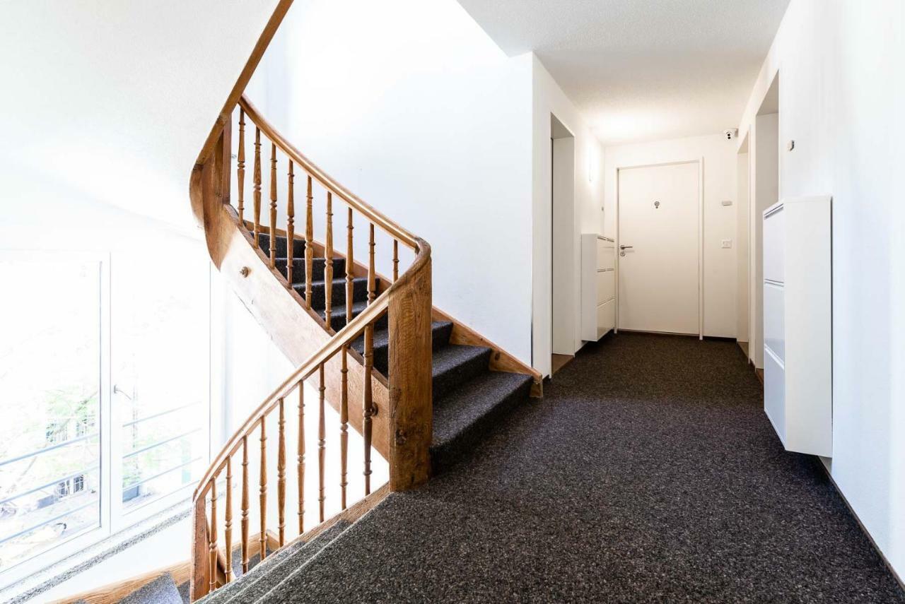 Iq130 Guesthouse Zürich Buitenkant foto