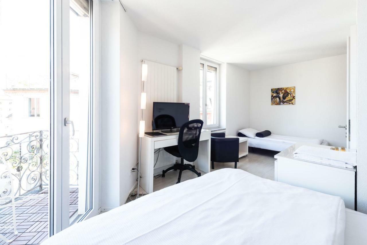 Iq130 Guesthouse Zürich Buitenkant foto